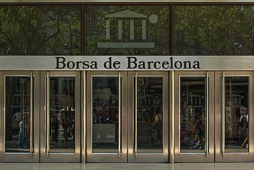façana de l'edifici de la Borsa a Barcelona